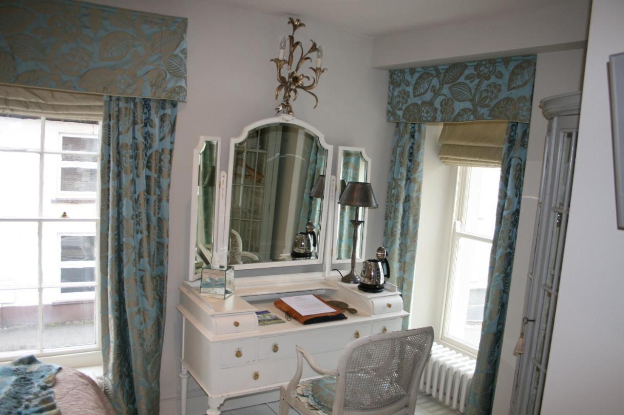 The New White Lion Hotell Llandovery Eksteriør bilde