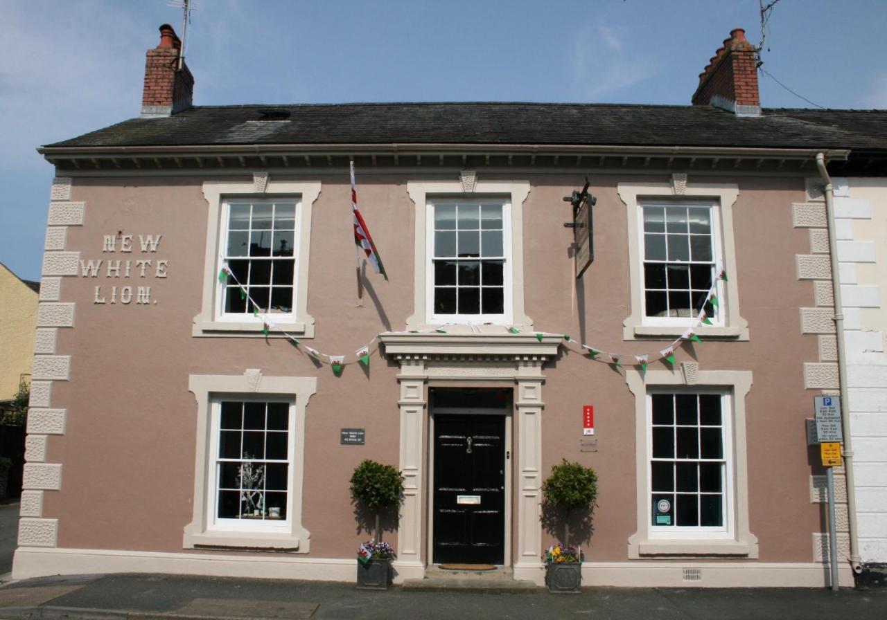 The New White Lion Hotell Llandovery Eksteriør bilde