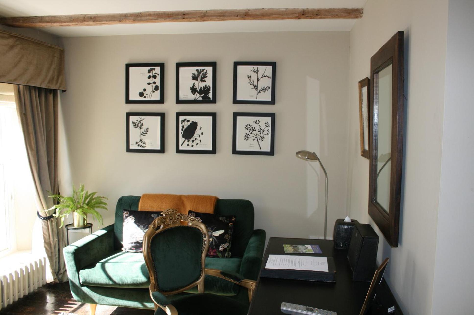 The New White Lion Hotell Llandovery Eksteriør bilde