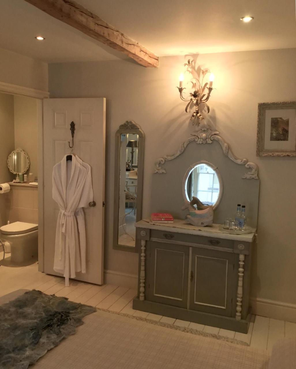 The New White Lion Hotell Llandovery Eksteriør bilde